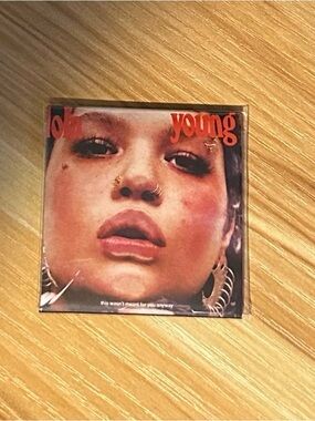 Mini Brands Vinyl - Messy (Lola Young)